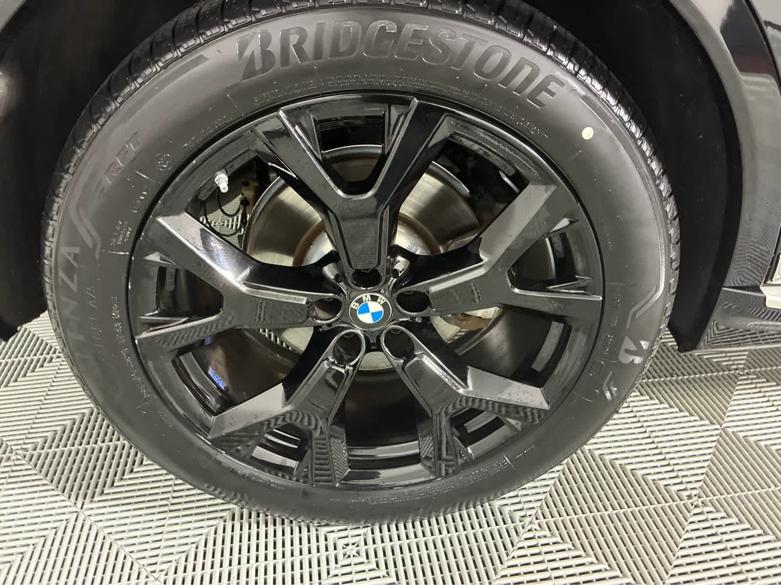 Certified Used 2024 Black Sapphire Metallic BMW xDrive40i image 14