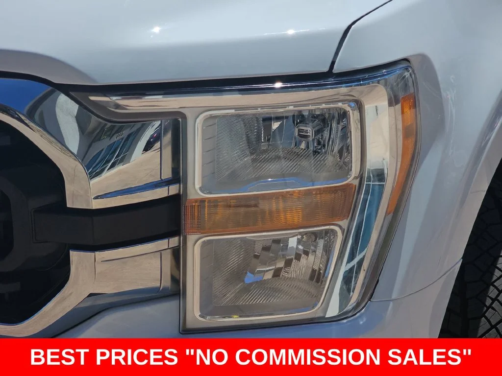 Used 2022 White Ford XLT image 32