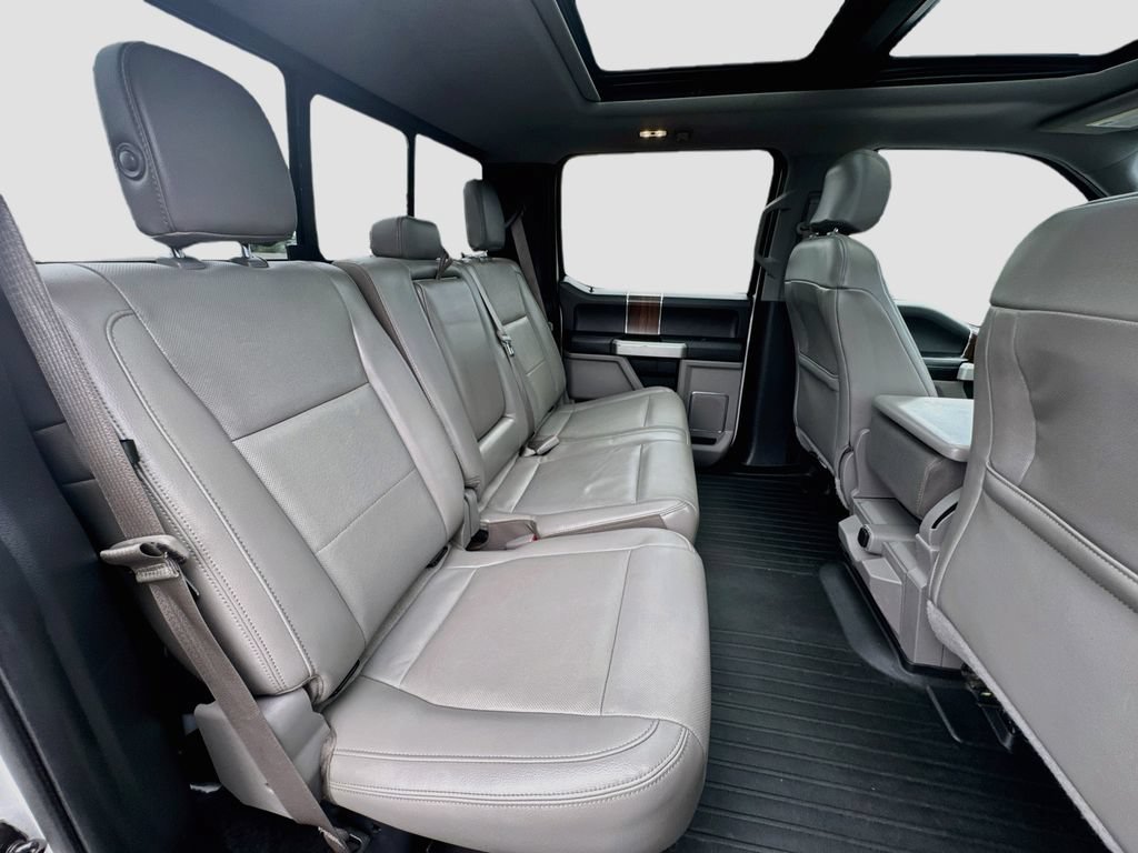 Used 2015  Ford XLT image 30