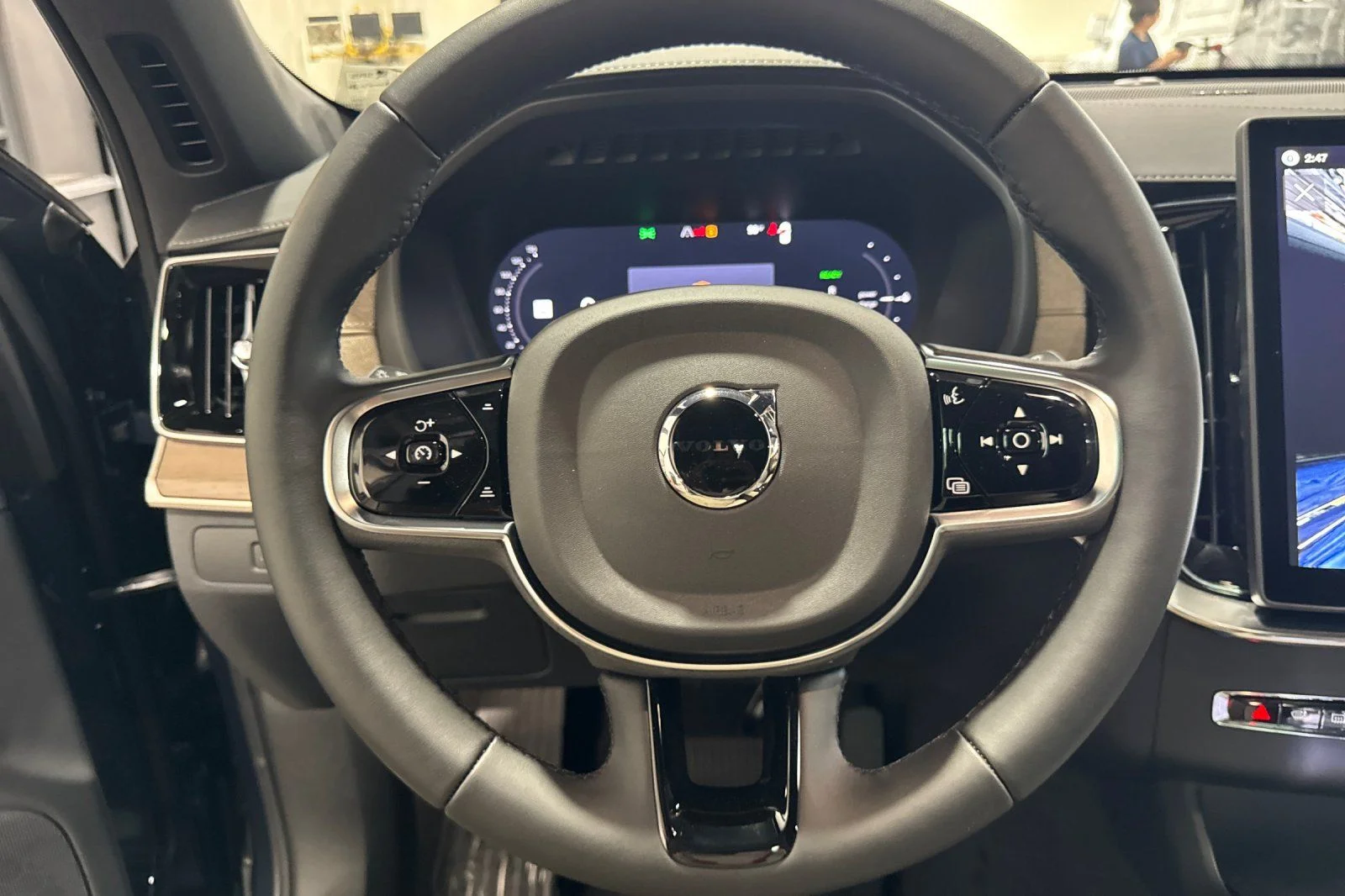 New 2026 Denim Blue Volvo T8 Plus 7-Seater image 26