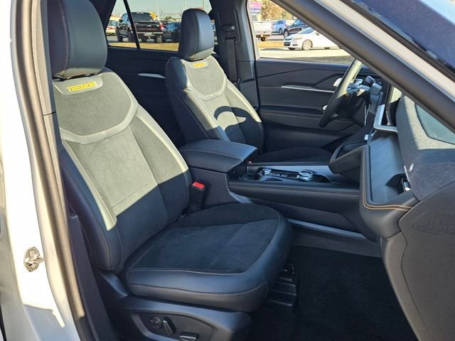 2026 Ford Explorer Tremor - Photo 17