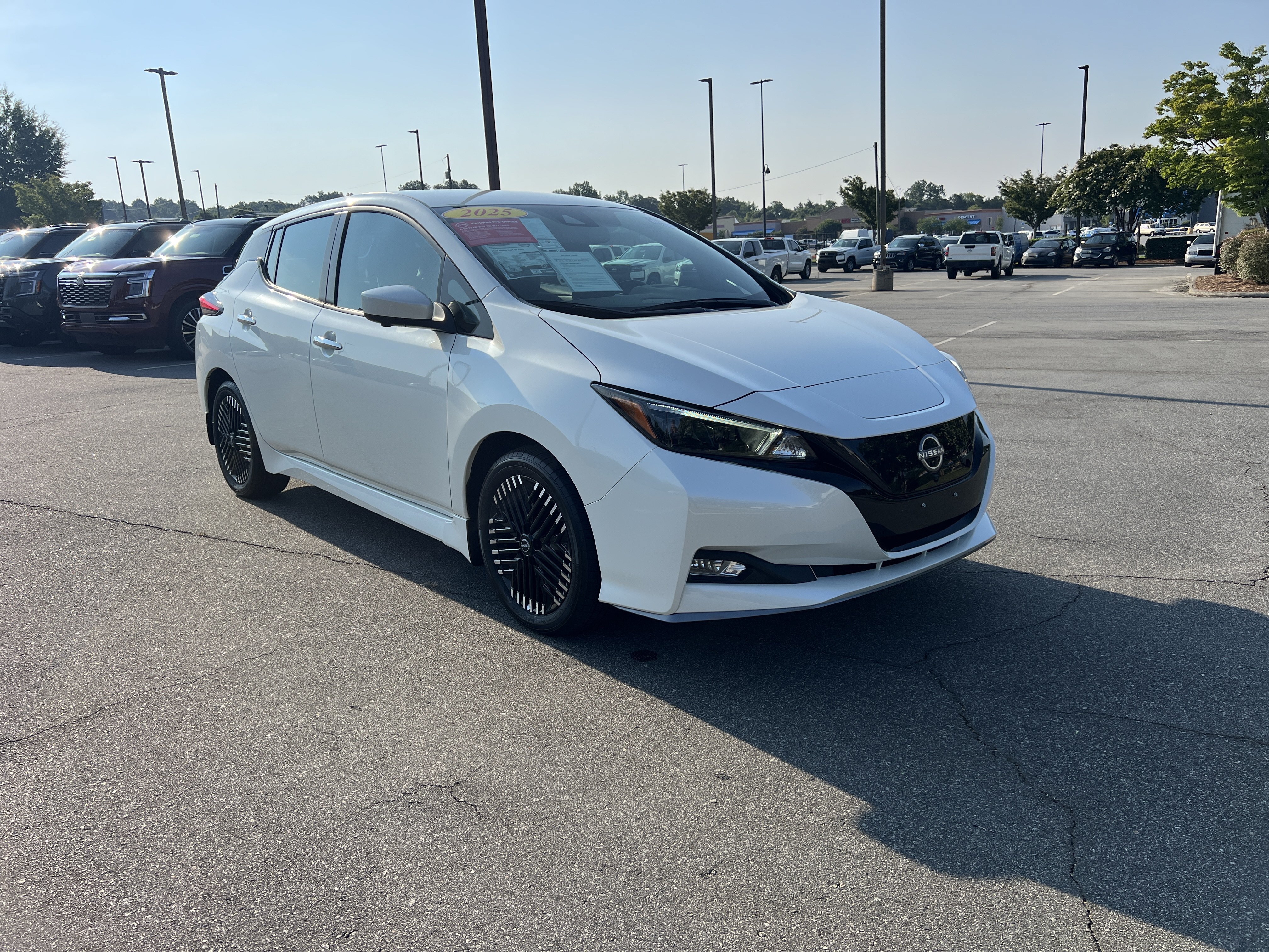 Used 2025 Pearl White Tricoat Nissan SV PLUS image 3
