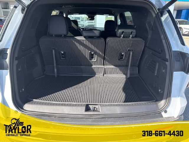 New 2027 Polar White Tricoat Chevrolet LT image 26