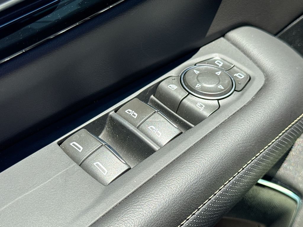 Used 2025 Black Chevrolet Premier image 13