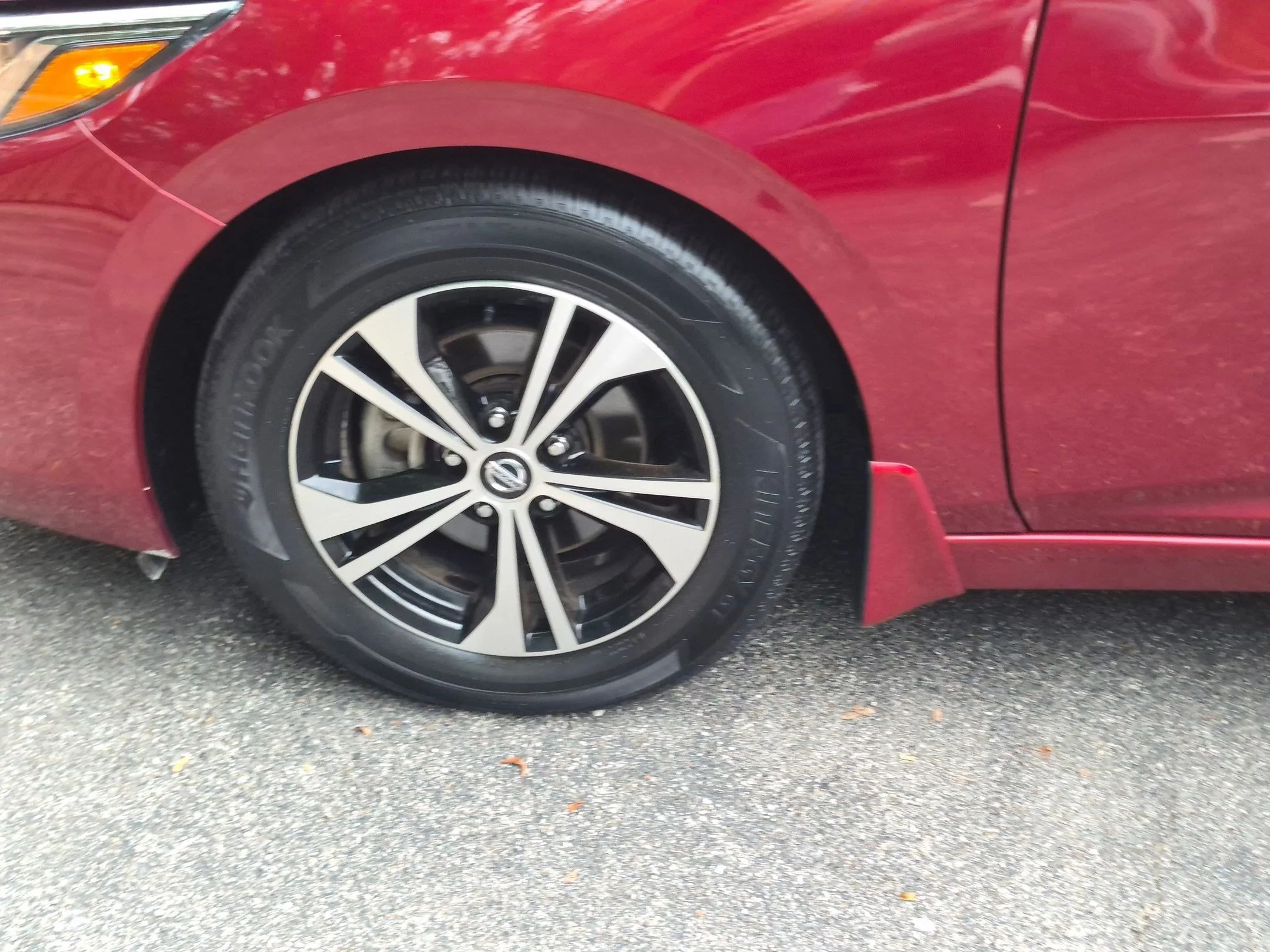 Certified Used 2023 Scarlet Nissan SV image 24