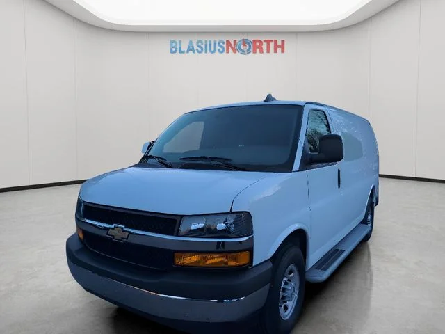 2024 Chevrolet Express 2500 Work Van HD's photo