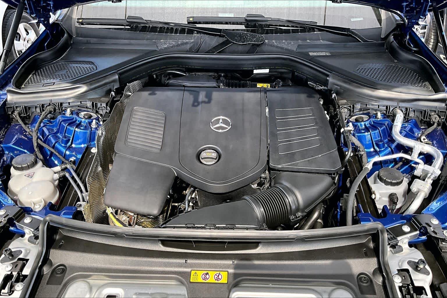 New 2026 Starling Blue Metallic Mercedes-Benz GLC 300 image 18