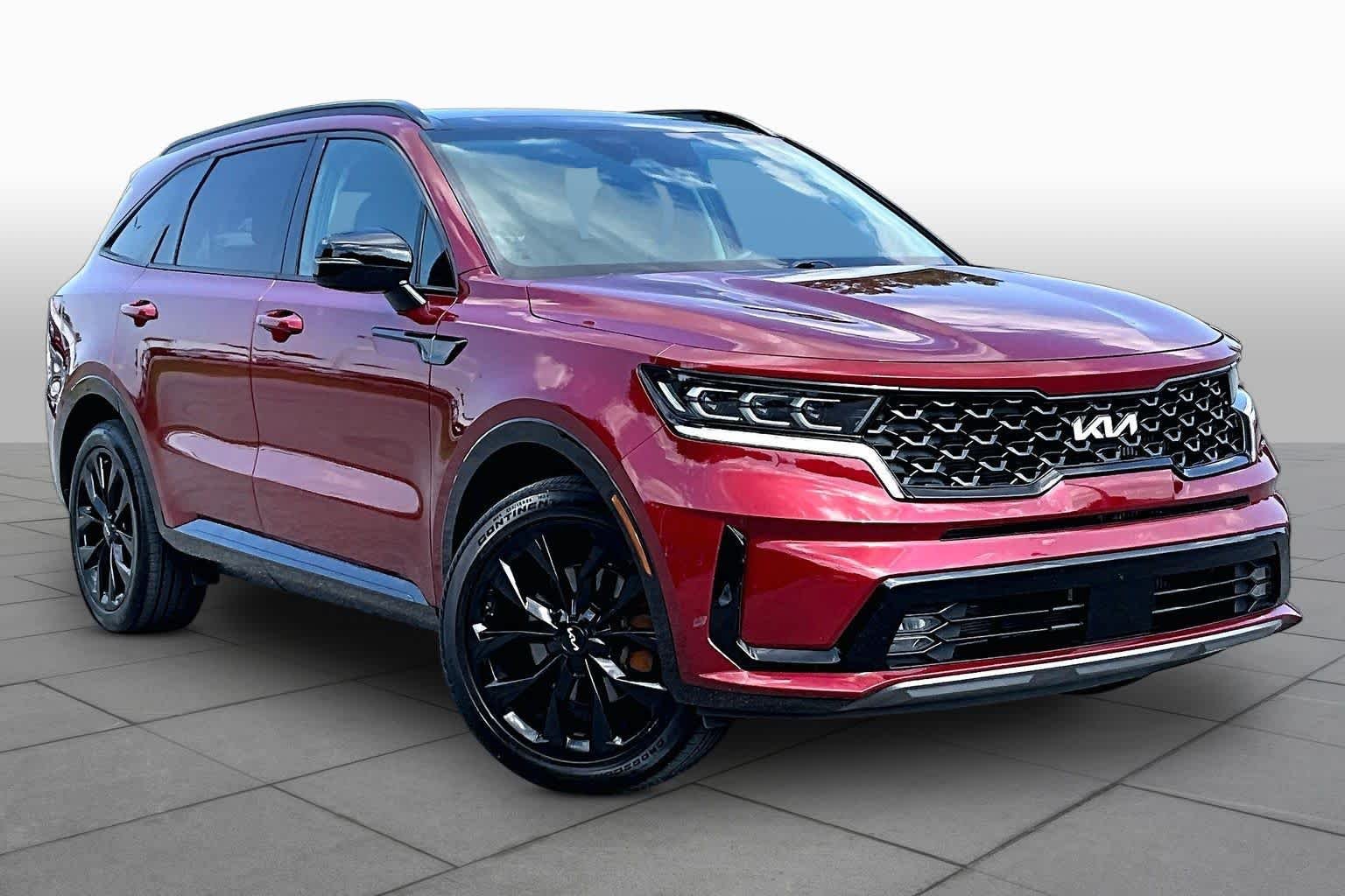Used 2023 Passion Red Kia SX image 3