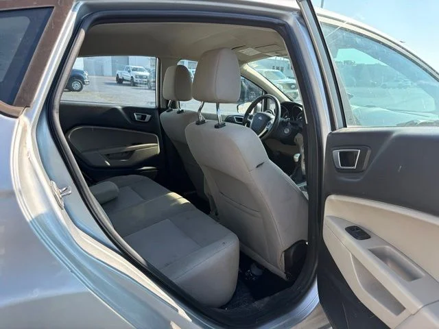 Used 2016 Ingot Silver Ford SE image 12