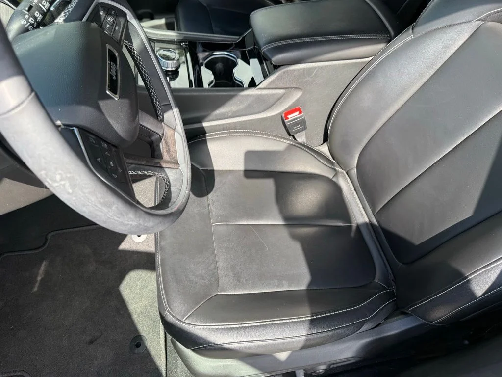 Used 2023 Black Jeep Limited image 12