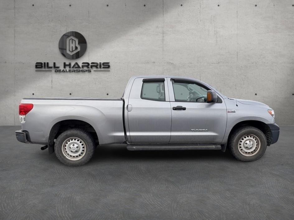 Used 2010 Silver Toyota Grade image 5