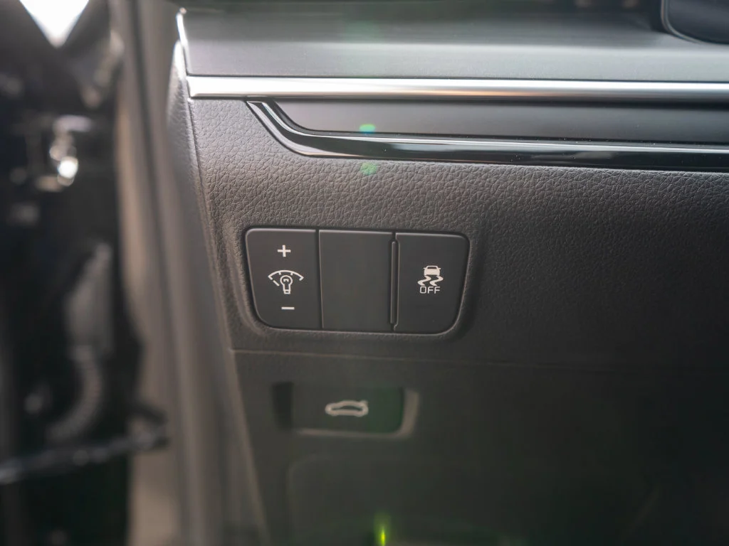 New 2027 Aurora Black Pearl Kia GT-Line image 17