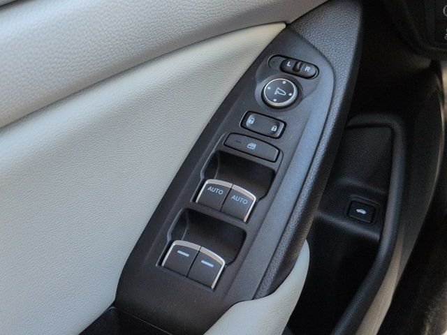 Used 2018  Honda EX-L image 23