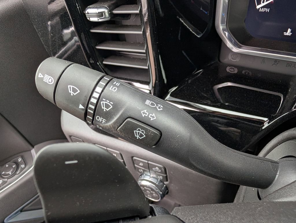 2026 GMC Sierra 1500 SLT - Photo 17