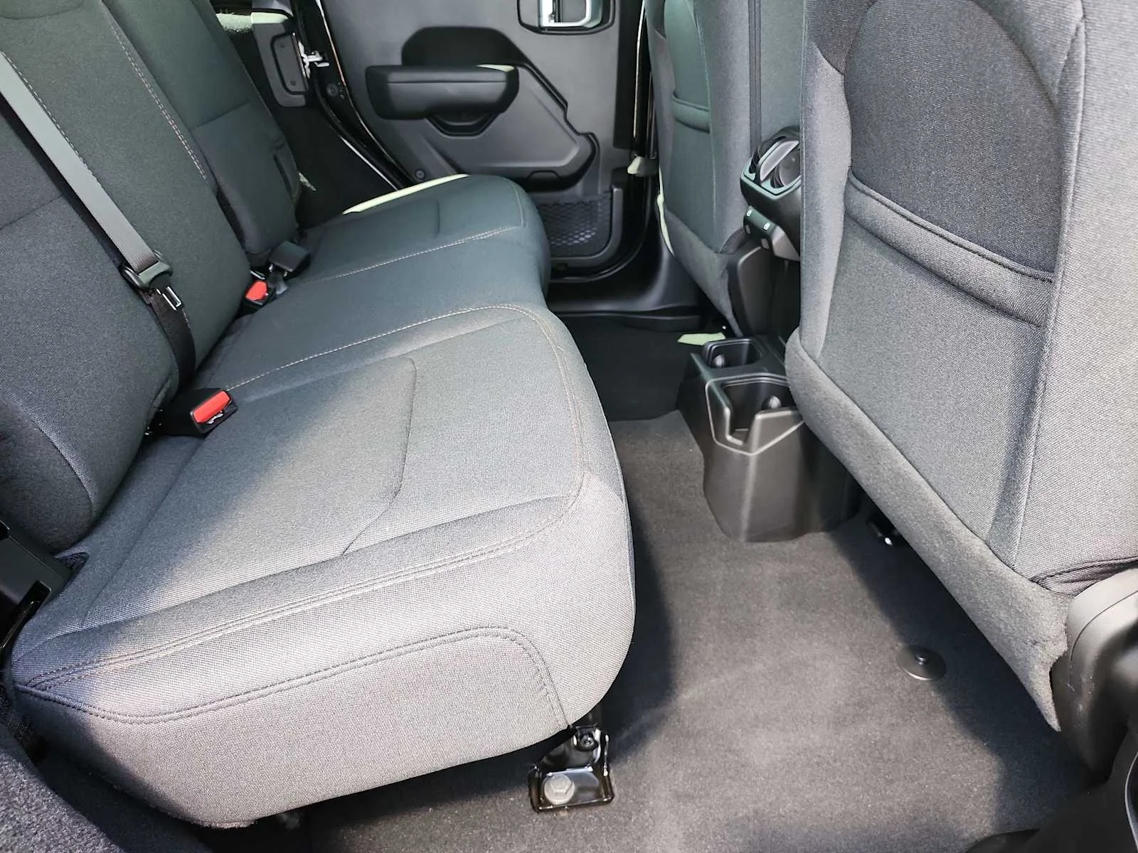 2026 Jeep Wrangler 4-Door Sport - Photo 23