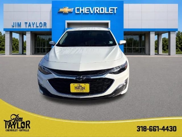 Certified Used 2025 Summit White Chevrolet RS image 9