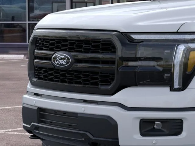 New 2026 Oxford White Ford Lariat image 17