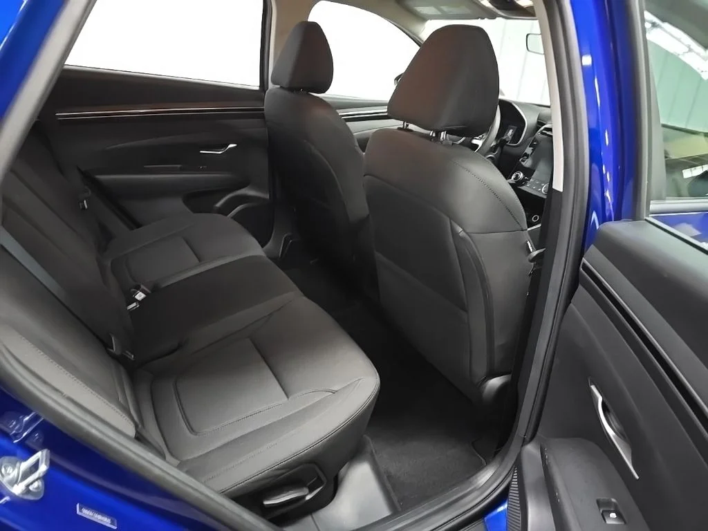 Used 2024 Intense Blue Hyundai SE image 19