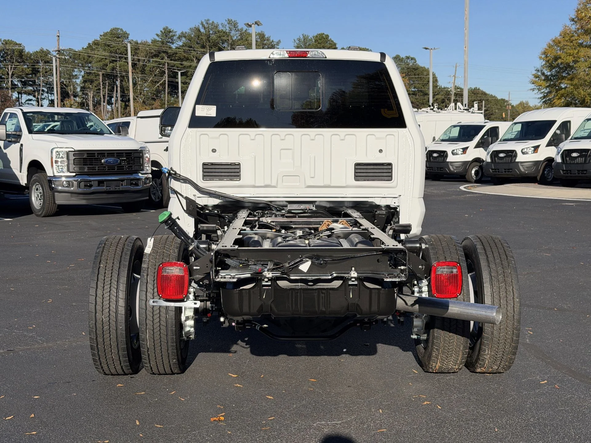 New 2026 Oxford White Ford F-450® XL image 23