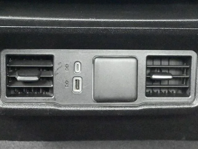 2024 GMC Sierra 1500 SLT - Photo 16