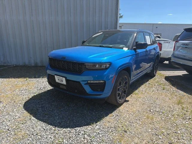 Used 2023 Blue Jeep Summit Reserve 4xe image 3