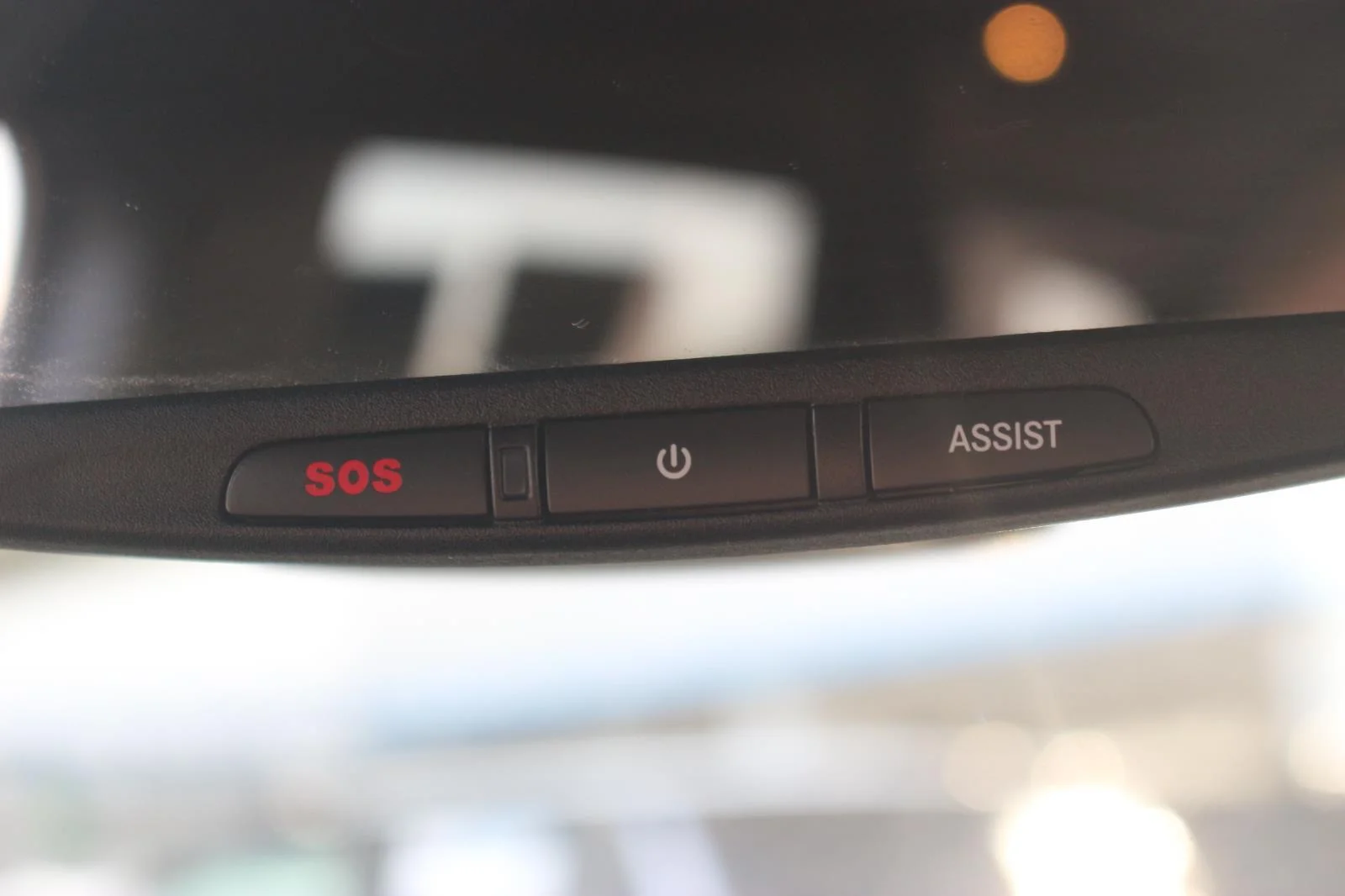 Used 2018 Grey Jeep Overland image 28