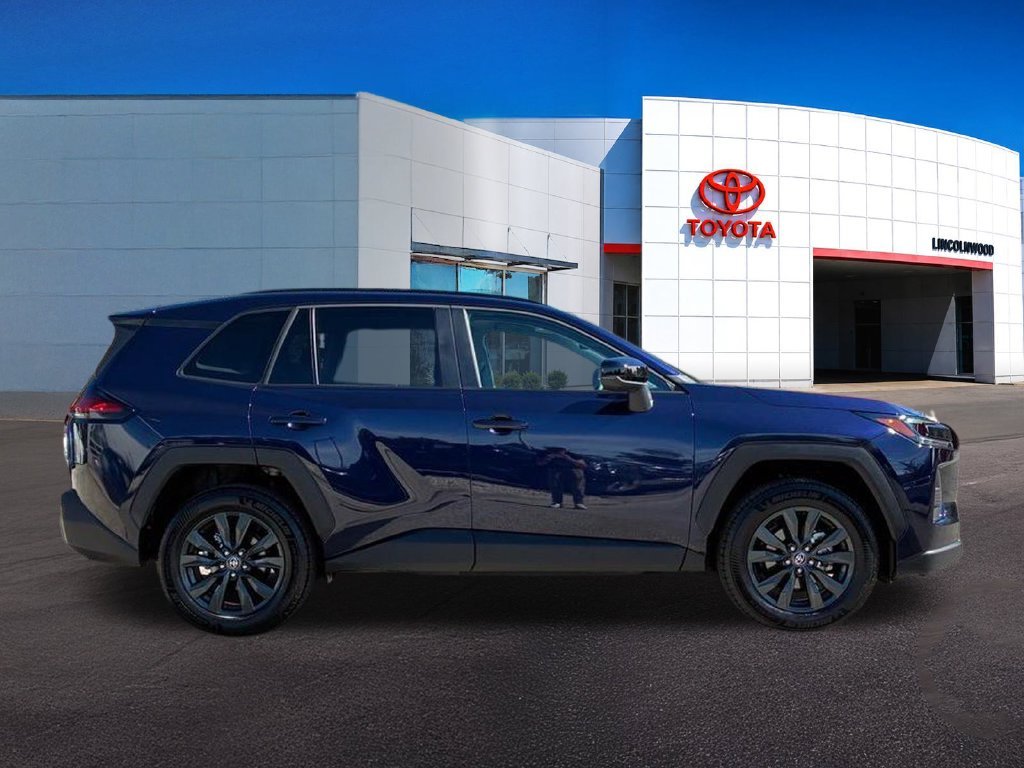 Used 2026  Toyota XLE Premium image 9