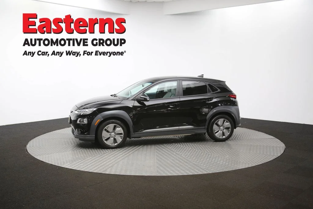 Used 2021 Black Hyundai Ultimate image 57
