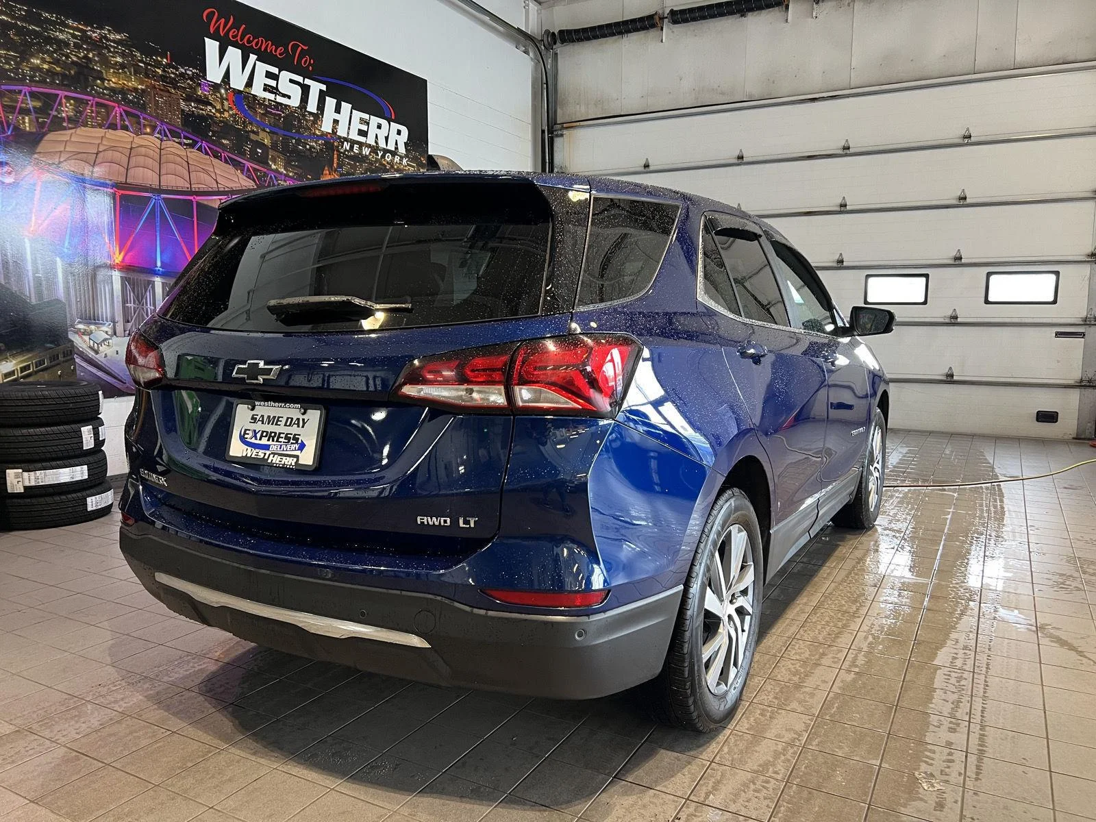 Used 2022 BLUE GLOW METALLIC Chevrolet LT image 6