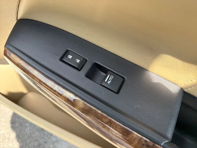 Used 2008  Honda EX-L image 24