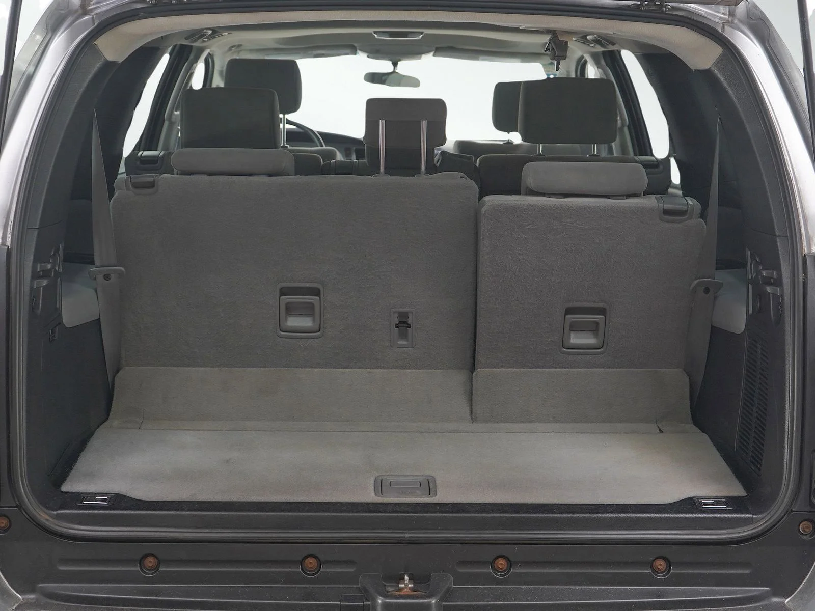 Used 2010 Silver Sky Metallic Toyota SR5 image 11