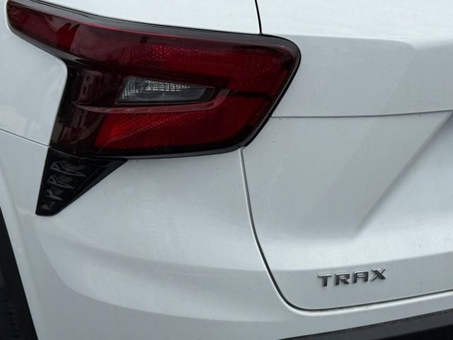 New 2026 Summit White Chevrolet LT image 8