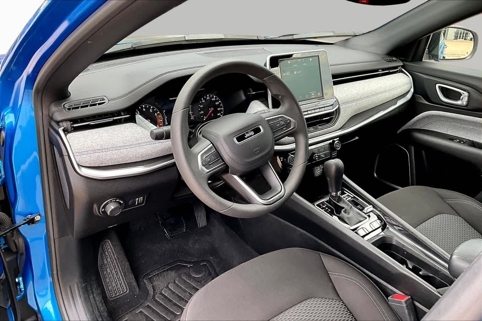 Used 2025 Hydro Blue Pearlcoat Jeep Sport image 18