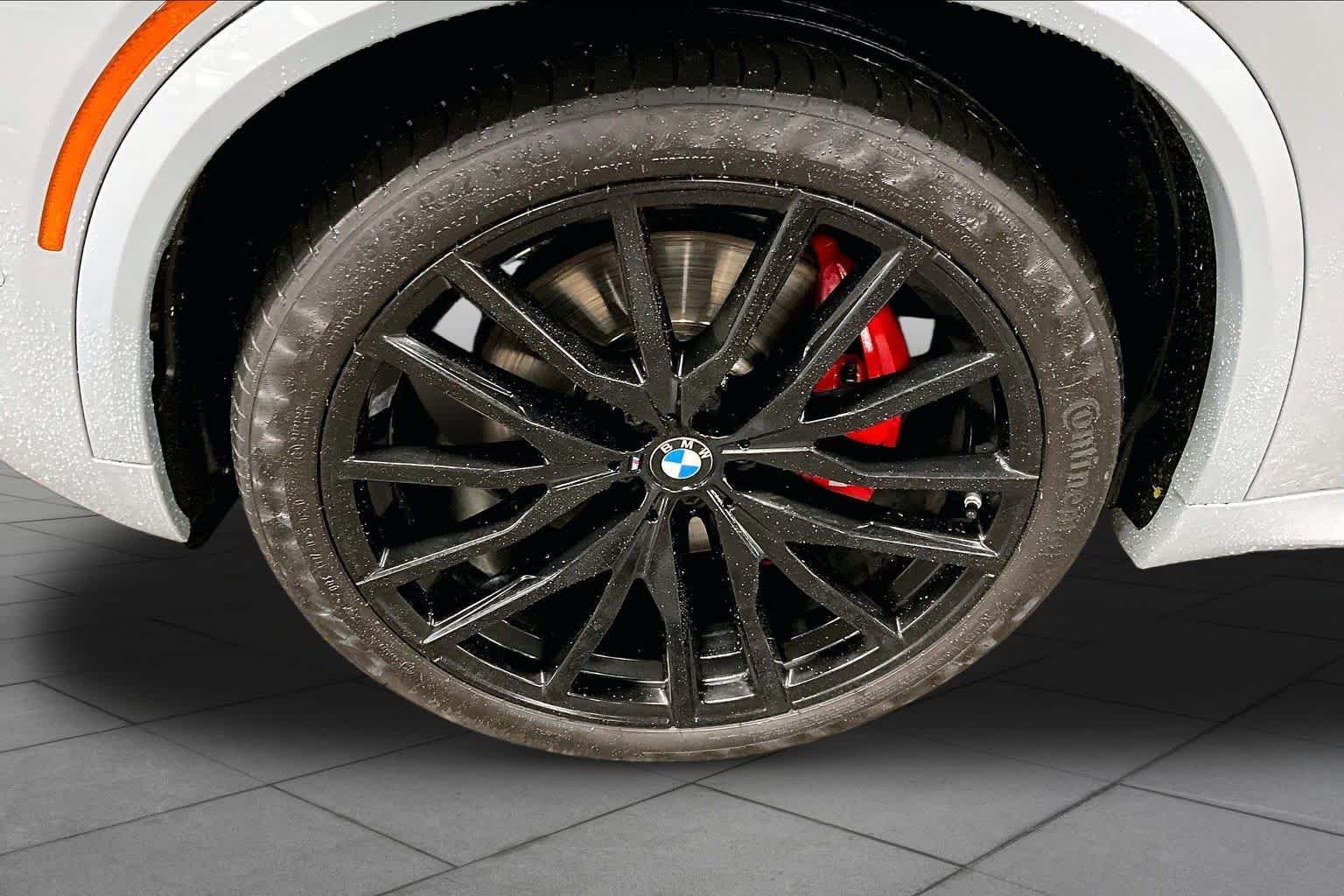 Used 2024 Brooklyn Grey Metallic BMW xDrive40i image 11