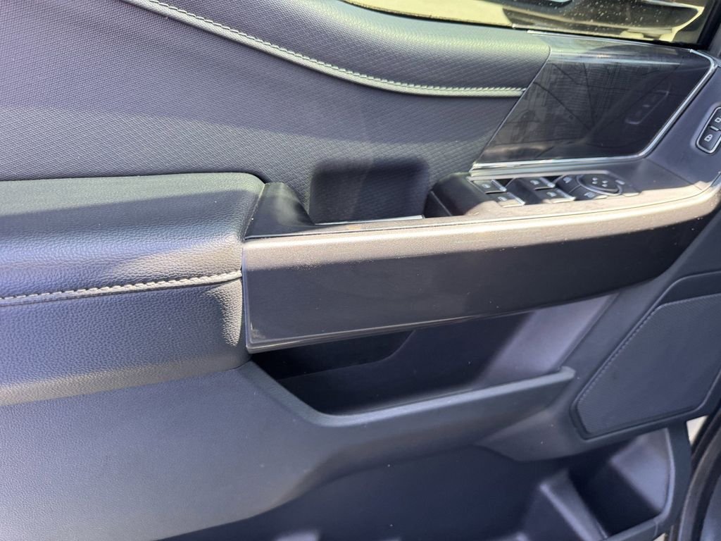 Used 2023 Silver Metallic Ford XLT image 16
