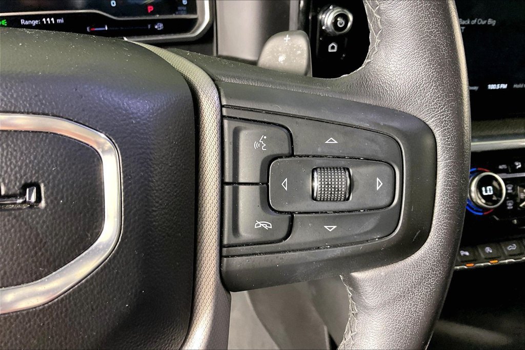Used 2022 WHITE FROST TRICOAT GMC Denali image 12