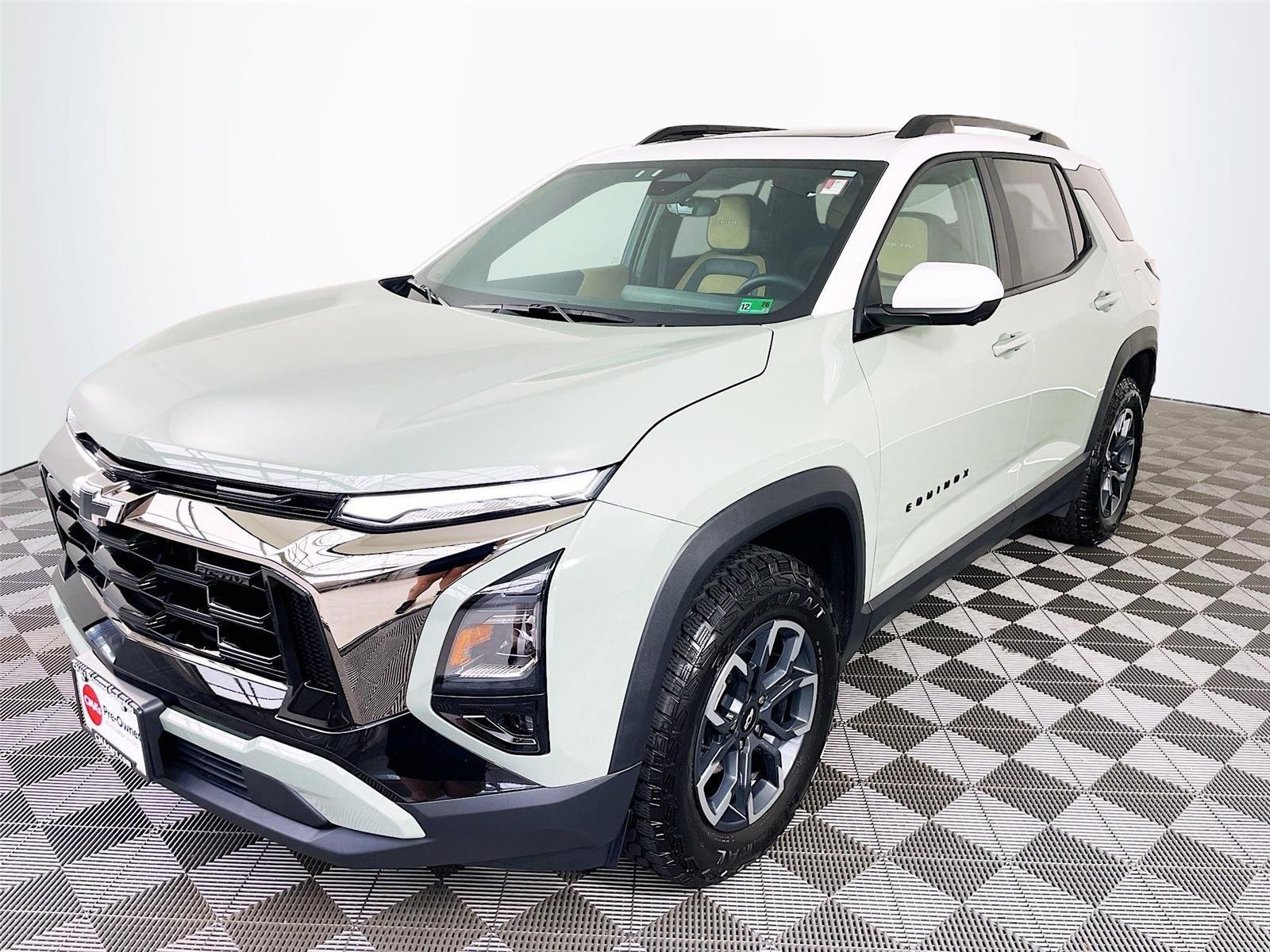 Used 2026 Cacti Green Chevrolet AWD ACTIV image 3