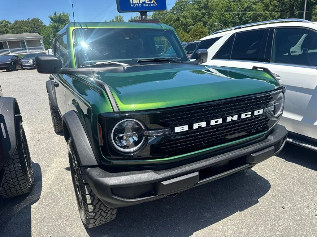 Used 2025 Green Ford Big Bend image 2
