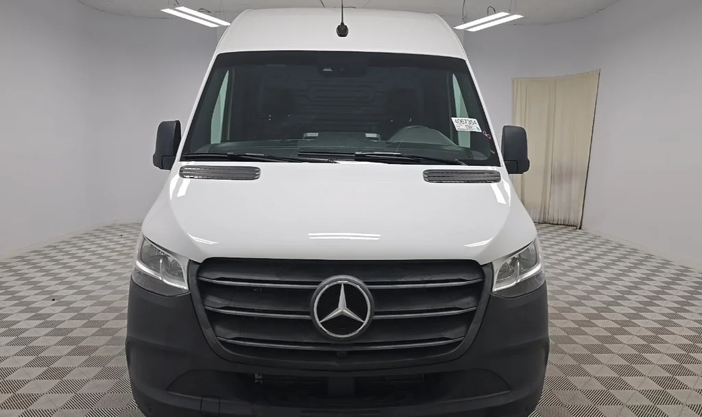 Used 2024 Arctic White Mercedes-Benz Cargo 170 WB image 2