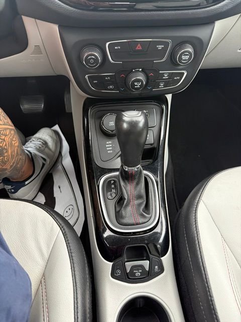 Used 2020 White Jeep Limited image 26
