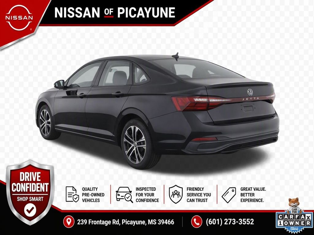 Used 2025 Black Volkswagen 1.5T Sport image 3