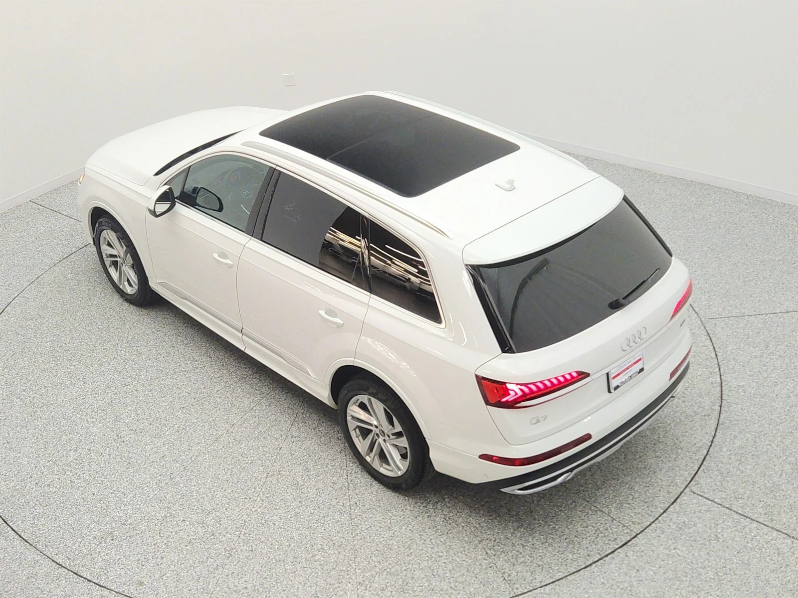 Used 2023 Carrara White Audi Premium 45 TFSI quattro image 28