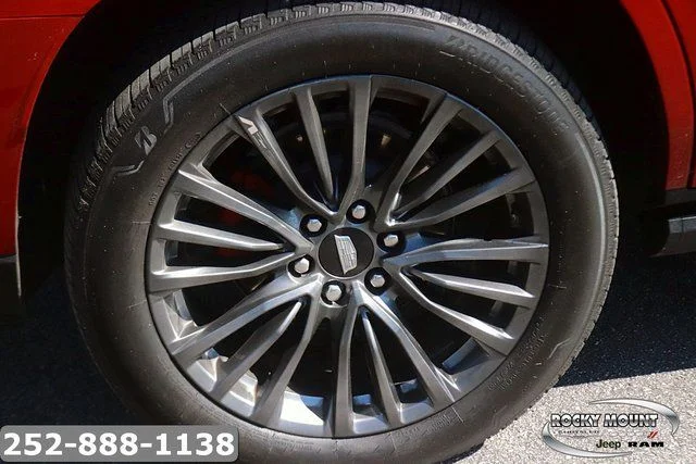 Used 2023 Red Cadillac V-Series image 7