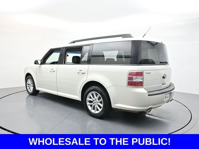 Used 2013 White Ford SE image 5