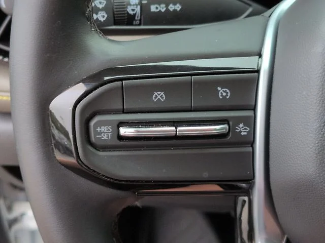 Used 2024 White Chevrolet ZR2 image 18