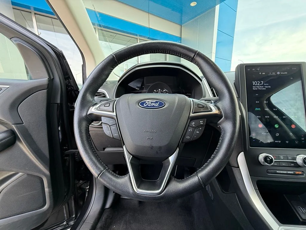 Used 2024 Black Ford SEL image 19