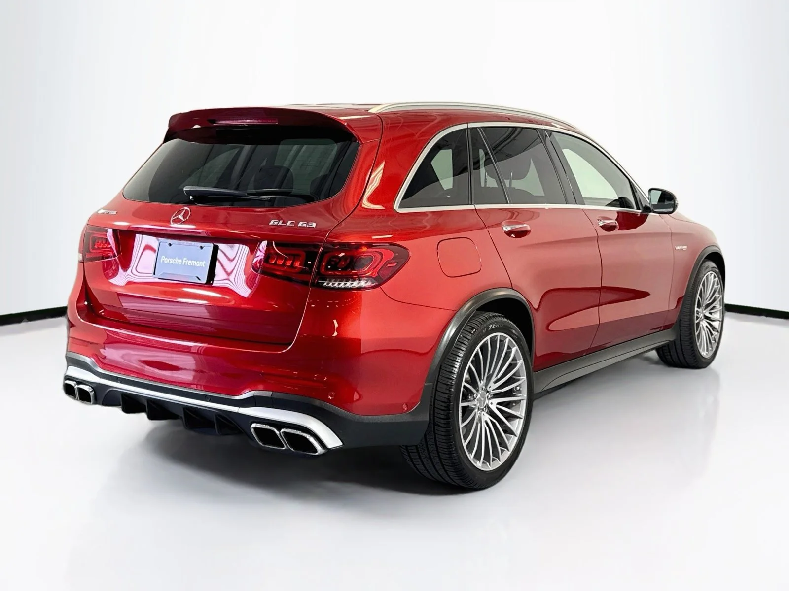 Used 2020 Designo Cardinal Red Metallic Mercedes-Benz AMG® GLC 63 image 9