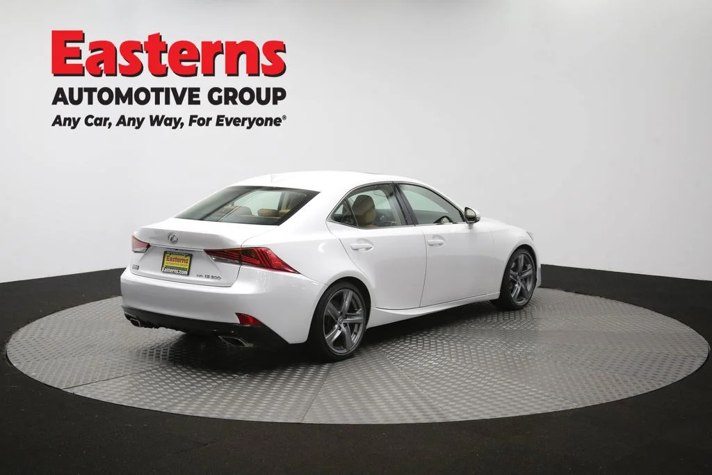 Used 2018 White Lexus 300 image 41