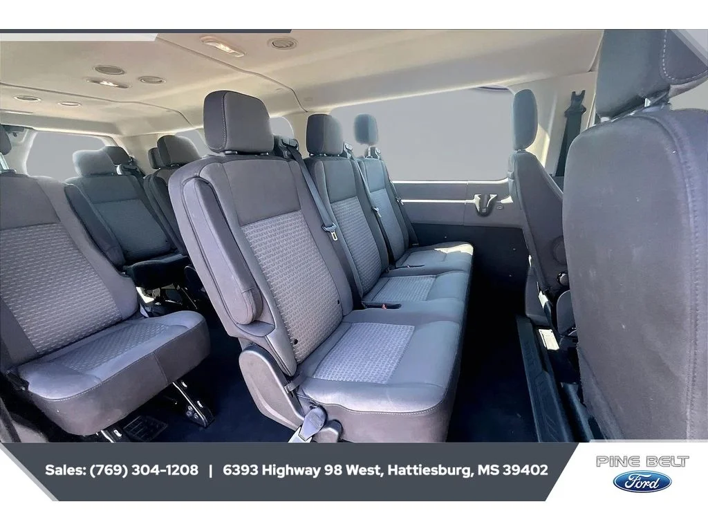Used 2023 Oxford White Ford XLT image 19