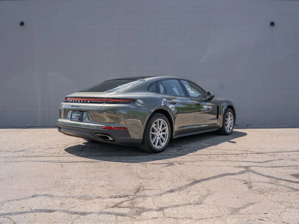 Used 2025 Green Porsche 4 image 7